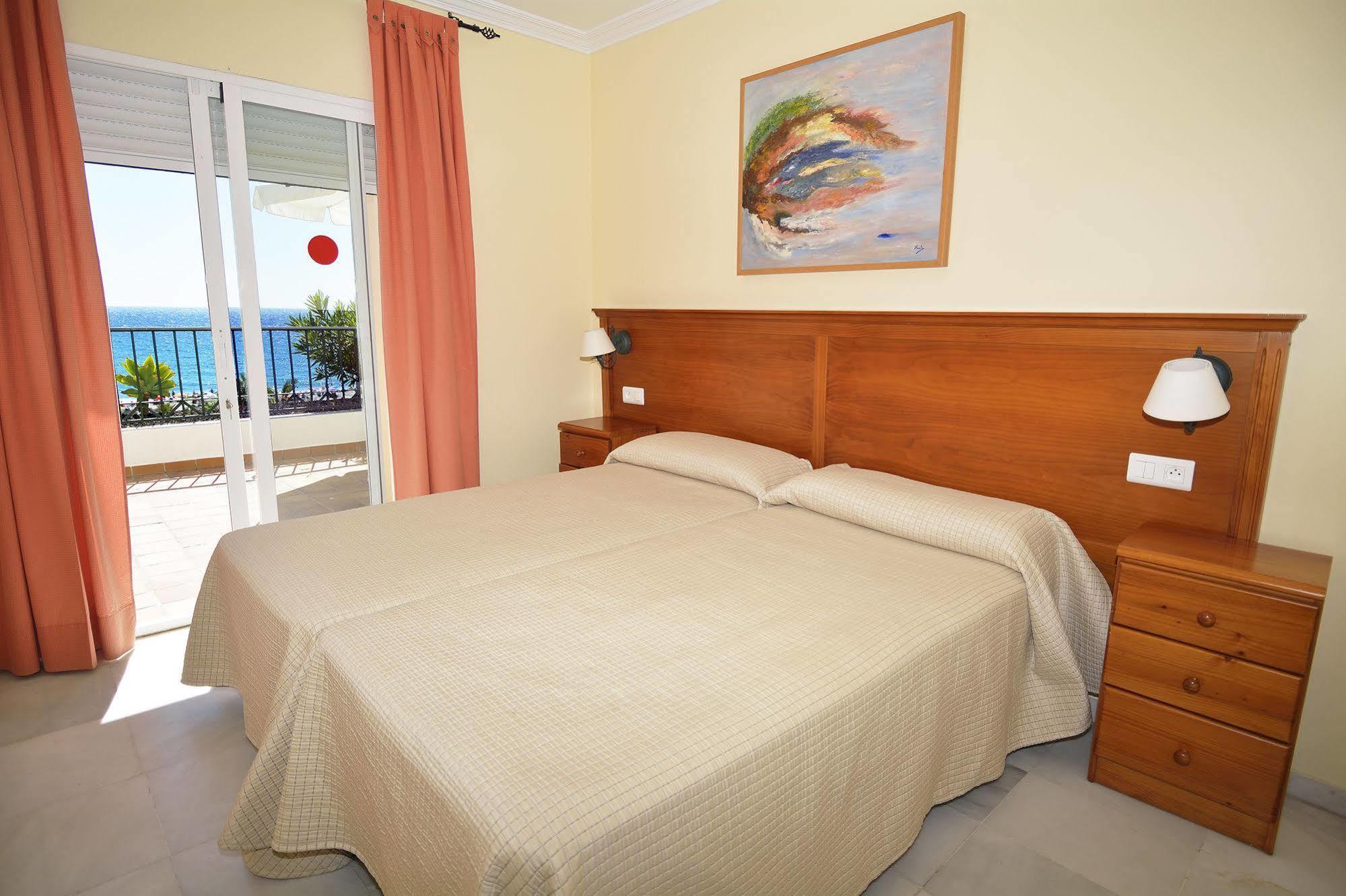 Apartamentos Hc Burriana Playa Нерха Экстерьер фото